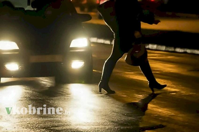 Ежедневно за отсутствие фликеров в Беларуси привлекается к административной ответственности 200 – 300 пешеходов