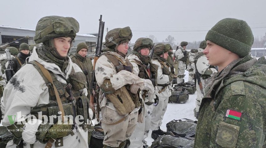 Проверка боевой готовности воинских частей и подразделений проходит в Вооруженных Силах