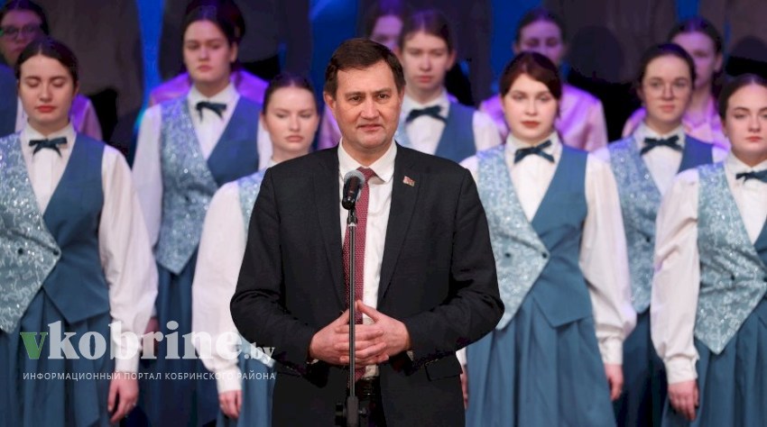 Рыженков: впервые отдать свой голос за страну - это яркое событие, еще важнее - осознанно проголосовать