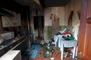 В Кобринском районе горел жилой дом: работники МЧС спасли хозяина