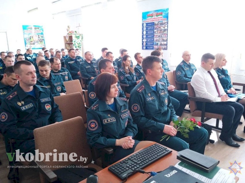 Работники областного управления МЧС с рабочим визитом посетили Кобринский районный отдел по чрезвычайным ситуациям
