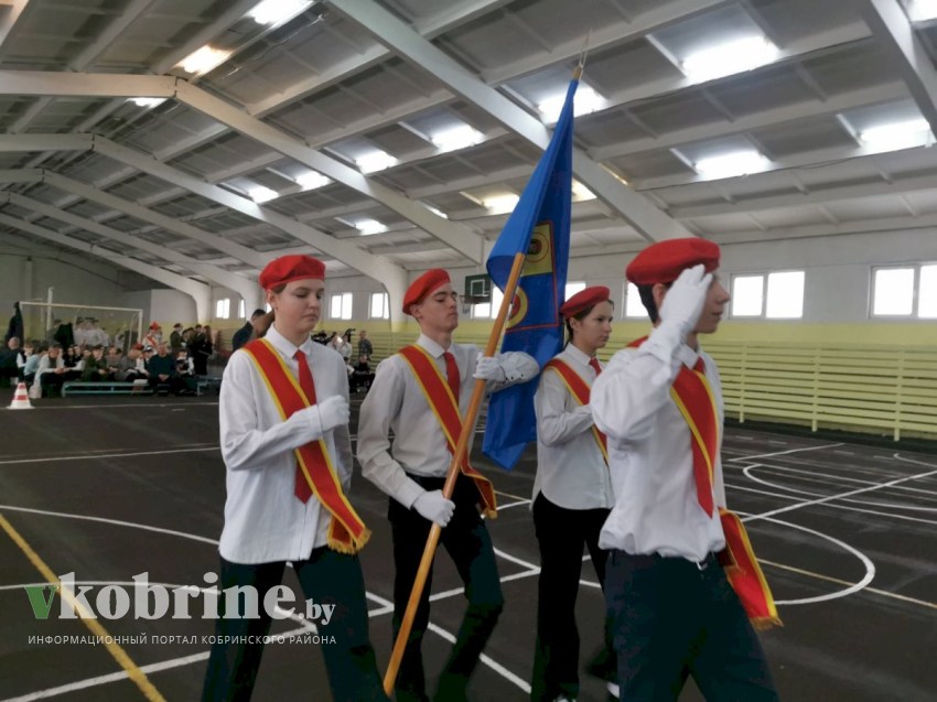 Районный смотр-конкурс знаменных групп «Будь готов» прошел в СШ №2 г. Кобрина