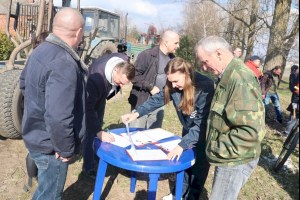 Экологическая акция по наведению порядка на территории проходит в Кобрине