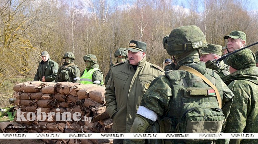 Проверка боеготовности, космическая держава и приоритет приоритетов. Главное из недели Президента