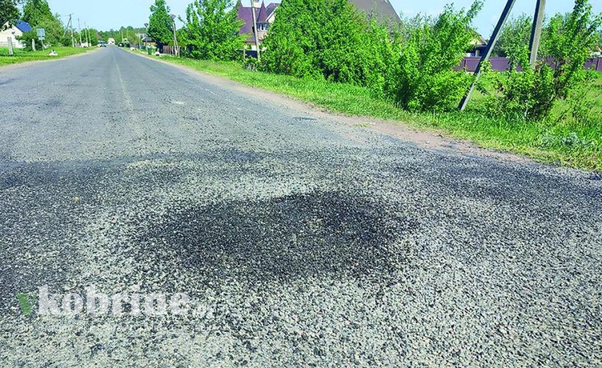 Яма на мосту в районе д. Рыбна: проблема устранена