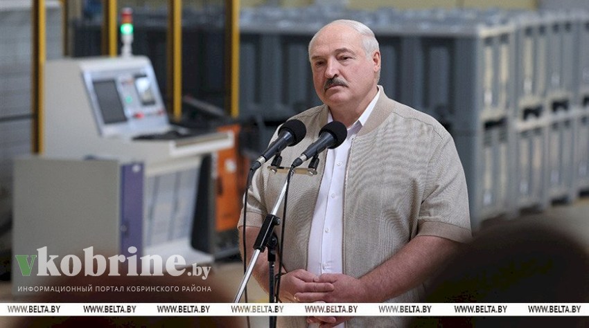 Лукашенко требует наряду с продукцией ВПК сохранить и наращивать на «Легмаше» выпуск товаров мирного назначения