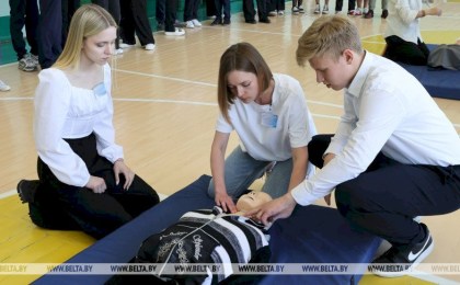 Школьникам предложат освоить азы медицинской профессии