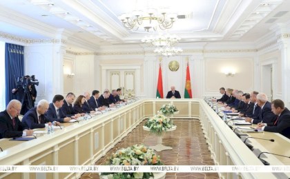 Сможет ли наука в Беларуси совершить «квантовый скачок»? Лукашенко требует от ученых опережать время