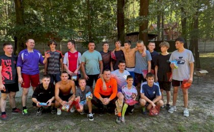 В рамках акции «Безопасное лето» в ДОЛ «Салют» состоялся мини-турнир по футболу