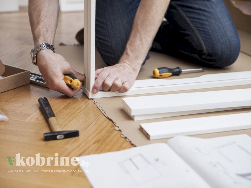 Как платить налог тем, кто занимается ремонтом домашней мебели