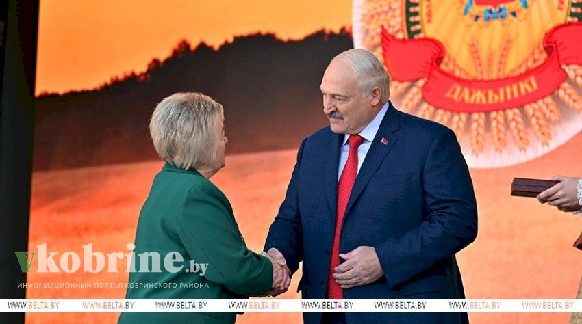 Семейный капитал, минская хартия, союзное комбо, задачи в АПК и наведение мостов. Главные итоги недели Президента