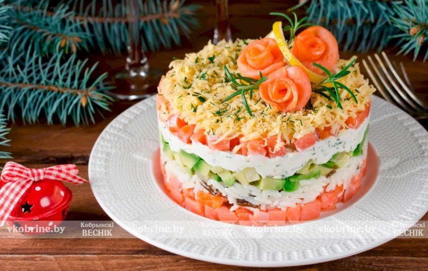 Как сделать новогодние салаты более полезными?