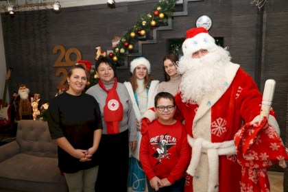 В районе продолжается благотворительная кампания Белорусского Красного Креста «Елка желаний»