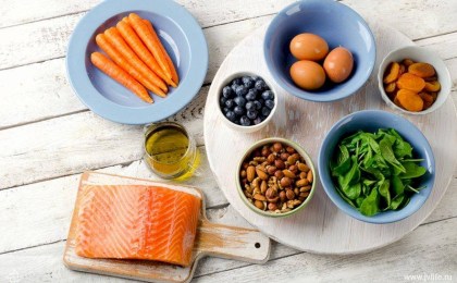 Названы продукты, которые помогут сохранить зрение