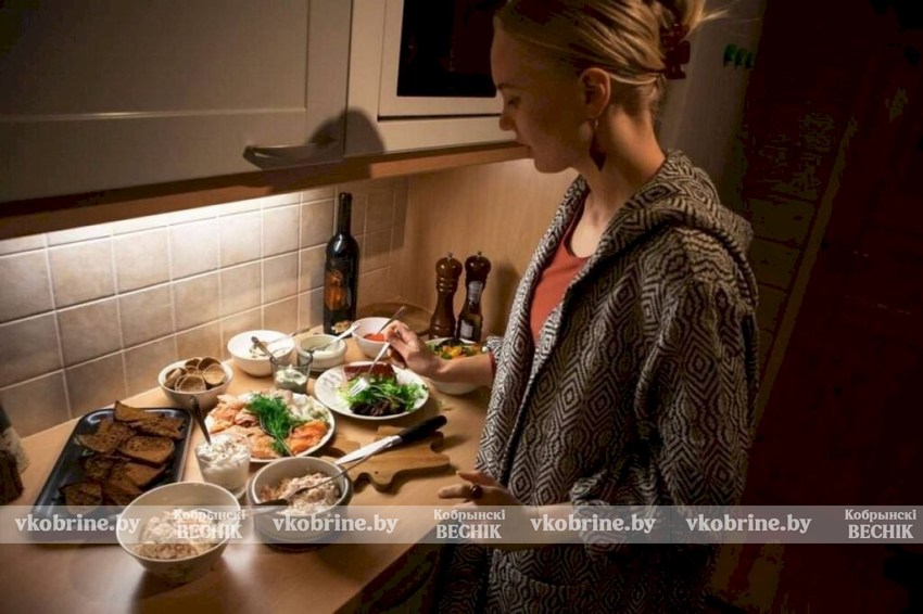 Эксперт назвал лучшее время для ужина