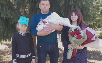 Иван и Марина Михнюк в деревенской жизни видят неоспоримые преимущества: свежий воздух и близость к природе