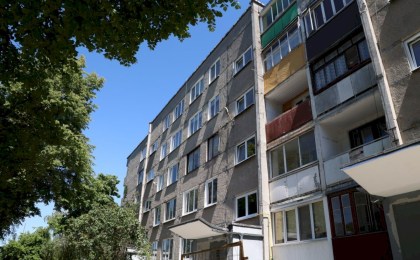 В Кобрине в ходе ремонта кровли затопило жильцов: все будет исправлено за счет виновников