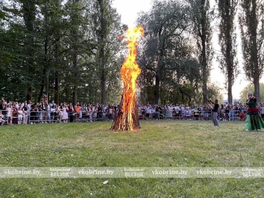 Кобринчане ярко отпраздновали Купалье.ФОТОРЕПОРТАЖ