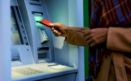 В ночь на 12 июля у белорусов могут не работать банковские карточки некоторых банков