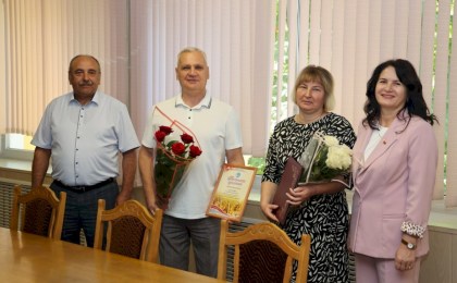 Работников ОАО «Кобринагромаш» поздравили с юбилеем и выразили благодарность за многолетний труд