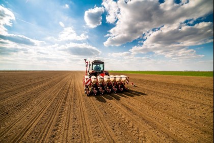 Поздравление руководства Кобринского района с районным фестивалем-ярмаркой тружеников села «Дожинки-2025»