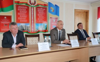 На повестке дня социально-экономическое развитие района - День открытого письма прошел в Кобринском ЖКХ