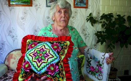 «Учитель, которого помнят и любят» - эти слова лучше всего подходят педагогу Кустовичской восьмилетней школы Александре Костылюк