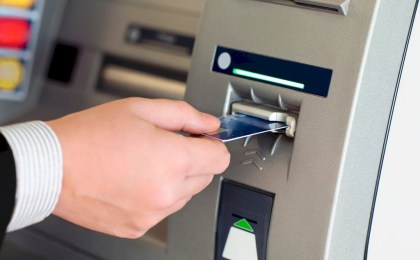 Карточки некоторых банков могут не работать в пятницу 
