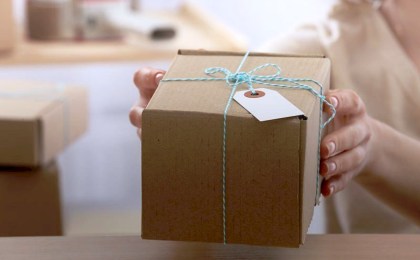 Почта Беларуси обновляет правила: теперь можно осмотреть посылку и отказаться от части содержимого