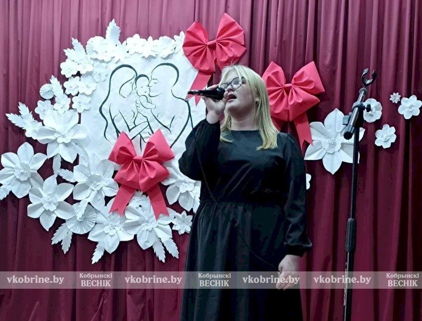 Покорить большую сцену - узнали, о чем еще мечтает юная певица Лилиана Филонец из агрогородка Стригово