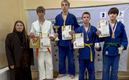 На ковре бескомпромиссная борьба - в Кобрине прошел открытый областной турнир по дзюдо «Наши Истоки – 2025»