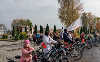 Память поколений, сила духа: жители Буховичского сельсовета приняли участие в велопробеге 