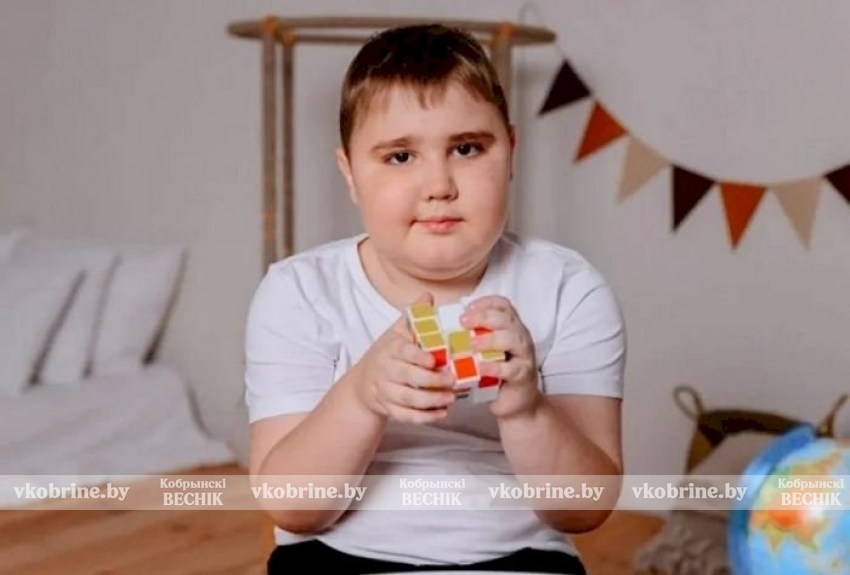 Десятилетнему мозырянину Артему Корбалю нужна помощь в борьбе с редким заболеванием
