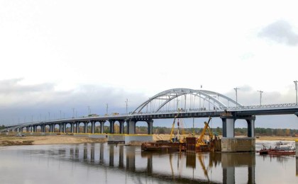 Мост в Мозыре планируют открыть 6 ноября - в строительстве участвовала техника предприятия из Кобрина