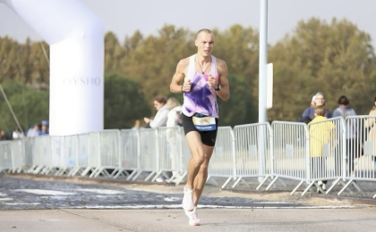 42,2 километра за 160 минут: достижение кобринчанина Антона Савченко на марафоне в Португалии