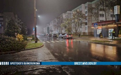В Кобрине бесправник сбил женщину на пешеходном переходе и скрылся с места ДТП