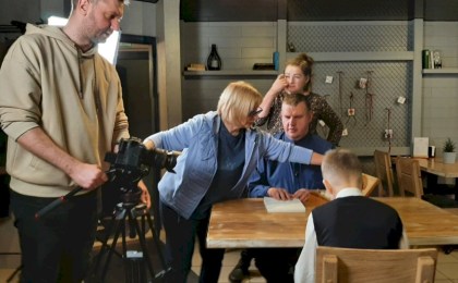 Режиссер Ирина Васильева: «О таких людях, как Алексей, нужно говорить громче» - история о кобринчанине, который видит руками