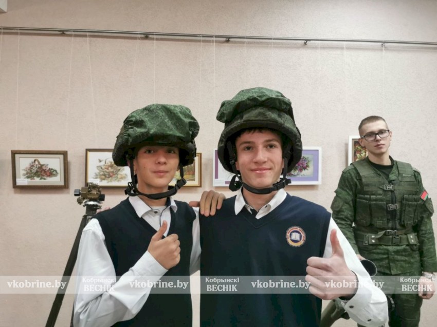 Урок мужества от первых лиц: как прошла встреча в Кобрине с представителями Военной академии