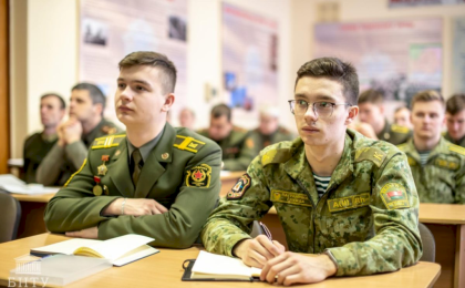 Военный финансист - профессия актуальная. Узнали пошаговую инструкцию, как стать востребованным специалистом