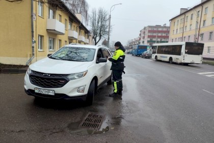 «Переобуйте» автомобиль вовремя - ваша жизнь в ваших руках! ОГАИ Кобринского РОВД проводит профилактическую акцию