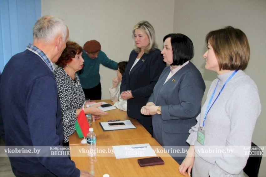 От социальной инфраструктуры до пенсий: широкий спектр тем обсудили на Едином дне информирования