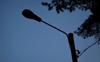 Безопасность детей под вопросом: возле школы № 9 г. Кобрина не горят фонари. Узнали причину