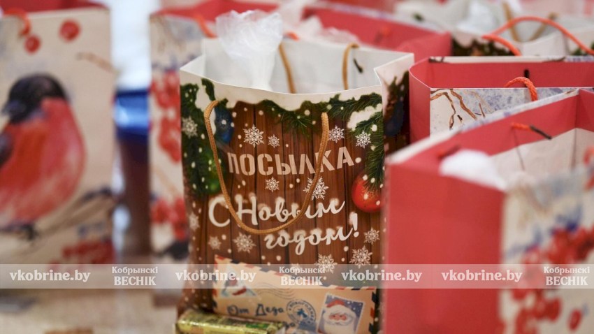 Узнали, как выбрать безопасный сладкий подарок ребенку на Новый год