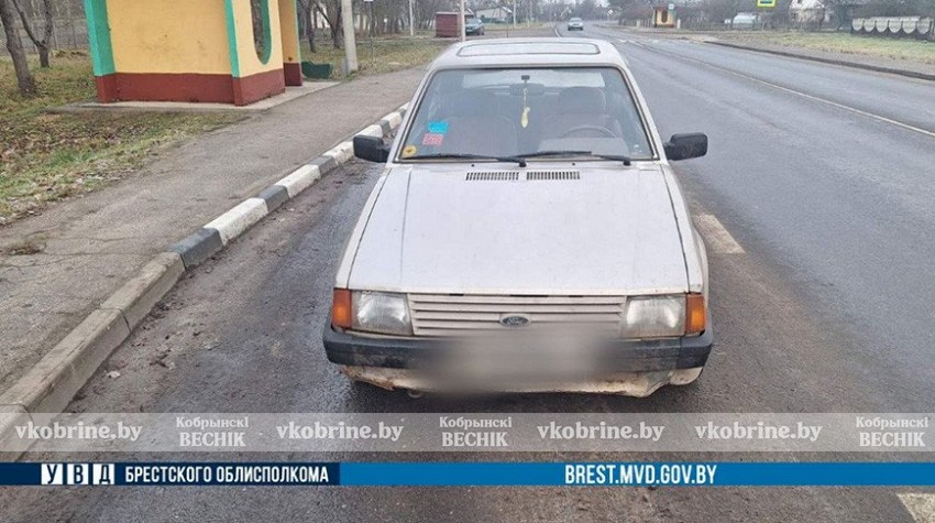 В Кобринском районе легковушка сбила семилетнего мальчика