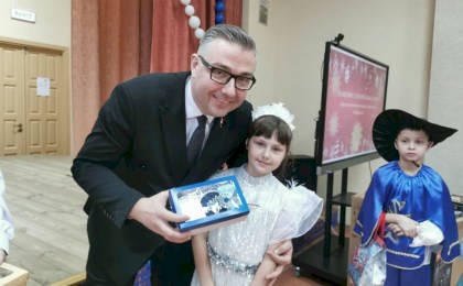 Время чудес - акция „Наши дети“ заглянула в Кобринскую спецшколу-интернат