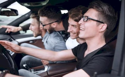 Не делайте так в машине: 5 табу для пассажиров