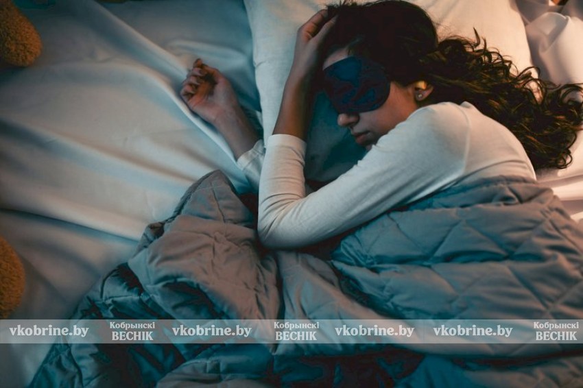 Вялость и чувство разбитости: почему зимой трудно просыпаться и как помочь себе в этой ситуации