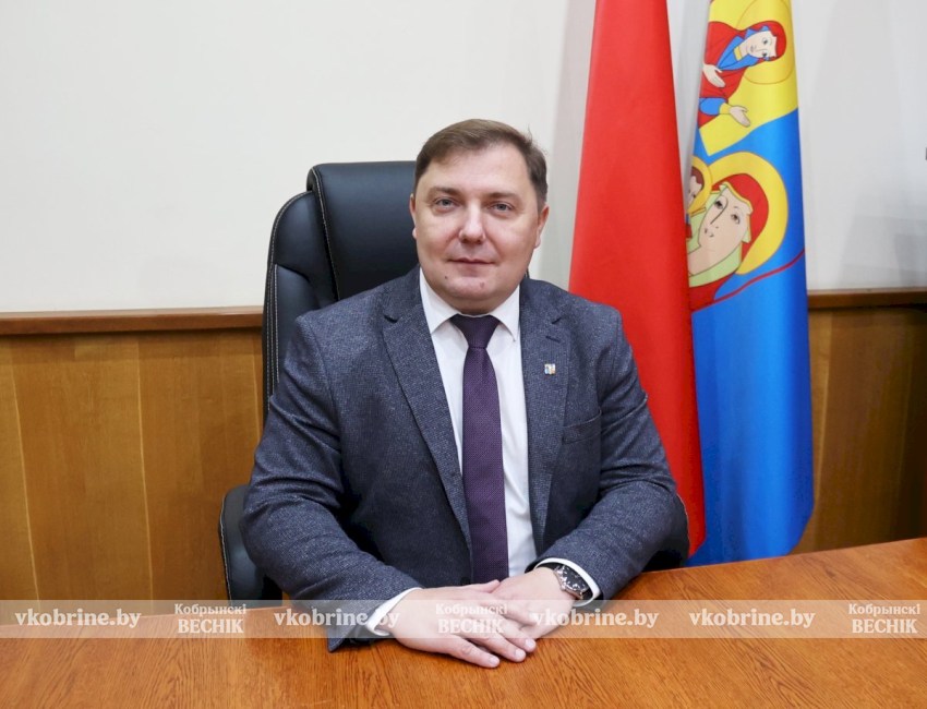 Александр Мартынюк, заместитель председателя Кобринского райисполкома: «В приоритете – жилье и дороги»