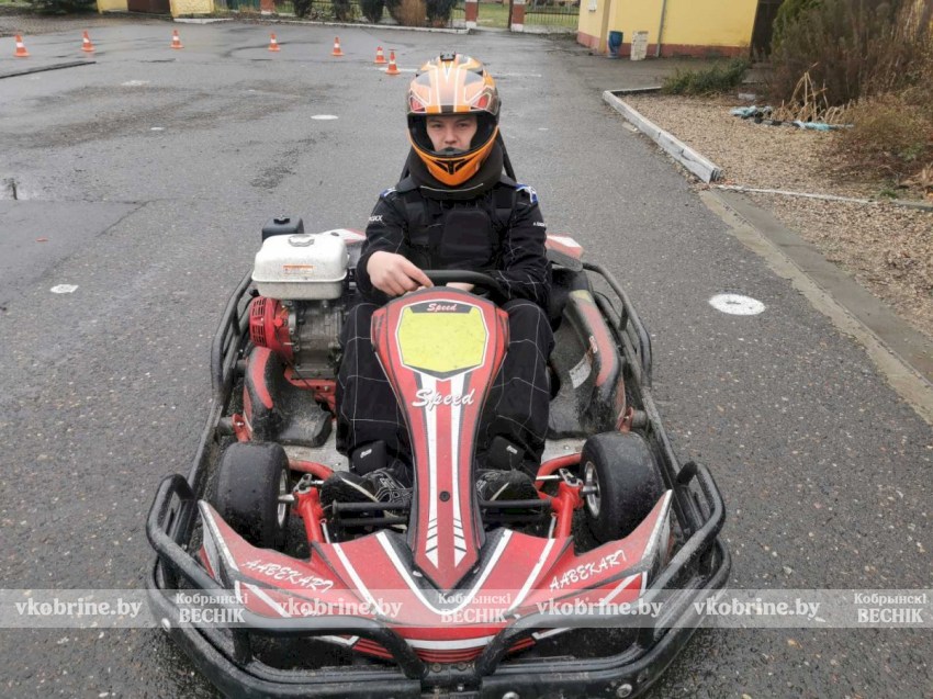 Игорь Жданович - наставник, пример, профи, или почему кобринские картингисты в восторге от своих тренировок