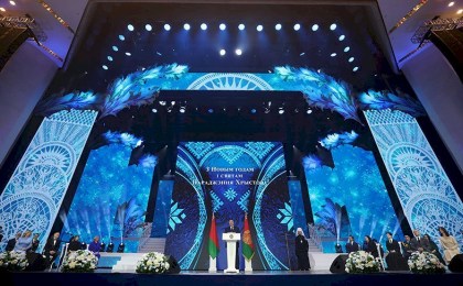 Напутствие в Рождество, прививка от «бешенства», подарок Господа и присяга судей. Итоги недели Президента